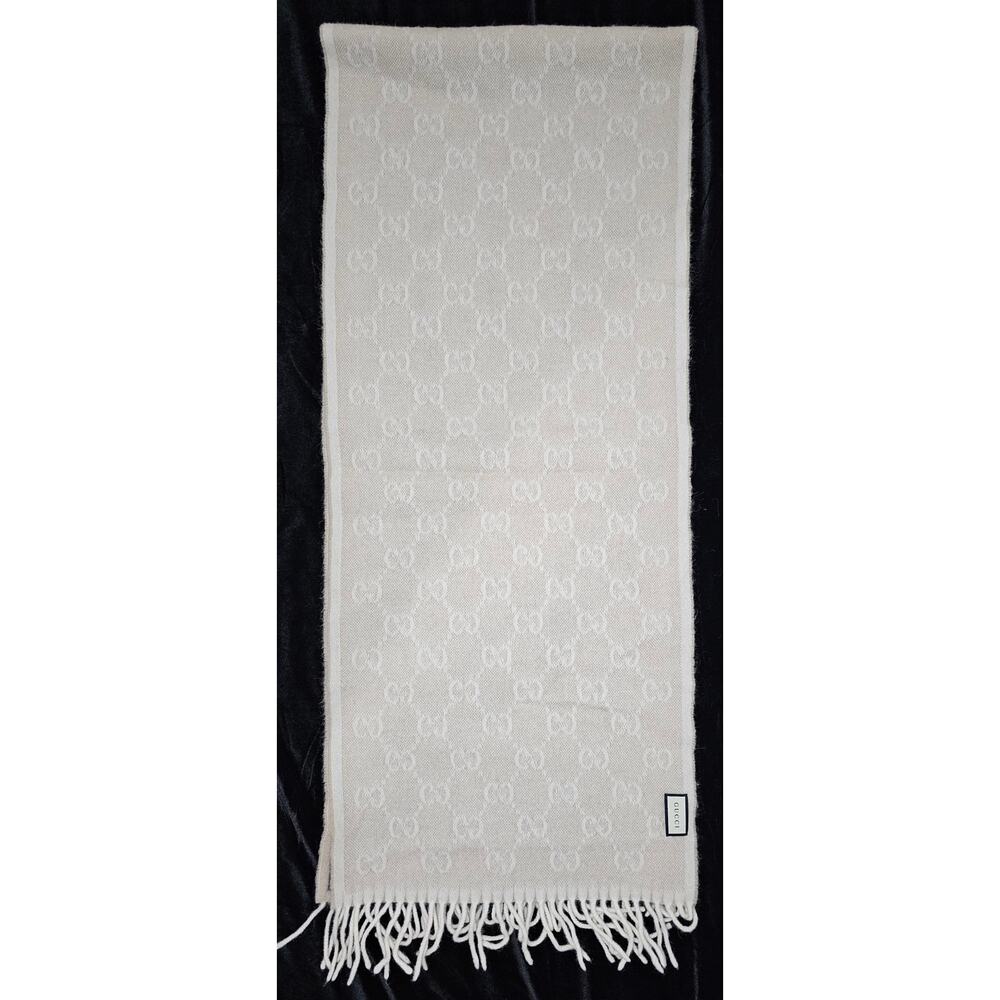 Gucci Muffler Stole Wool GG Pattern Fringe -White/Cream - Picture 6 of 7